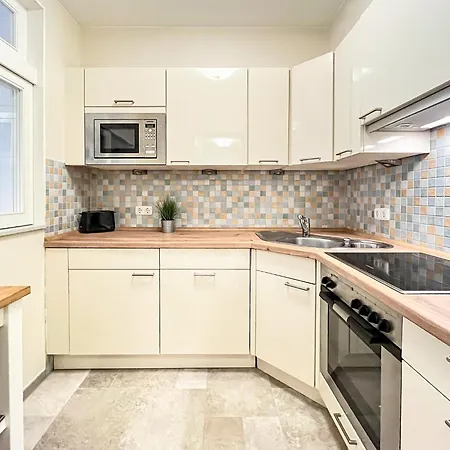 Strandvilla Niklot 02 *