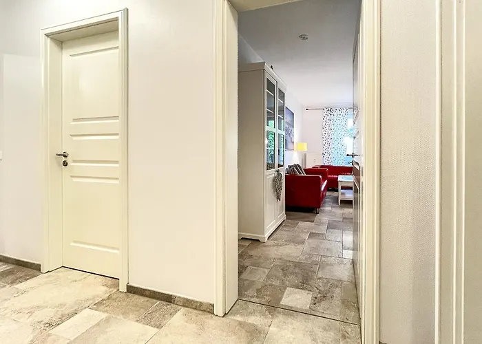 Strandvilla Niklot 02 *